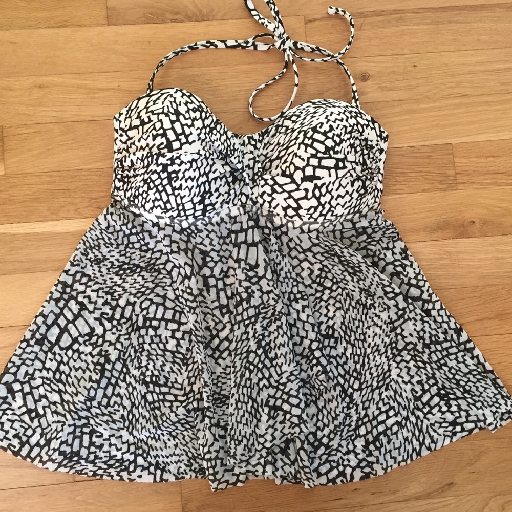 Merona Swim top with removable straps size small